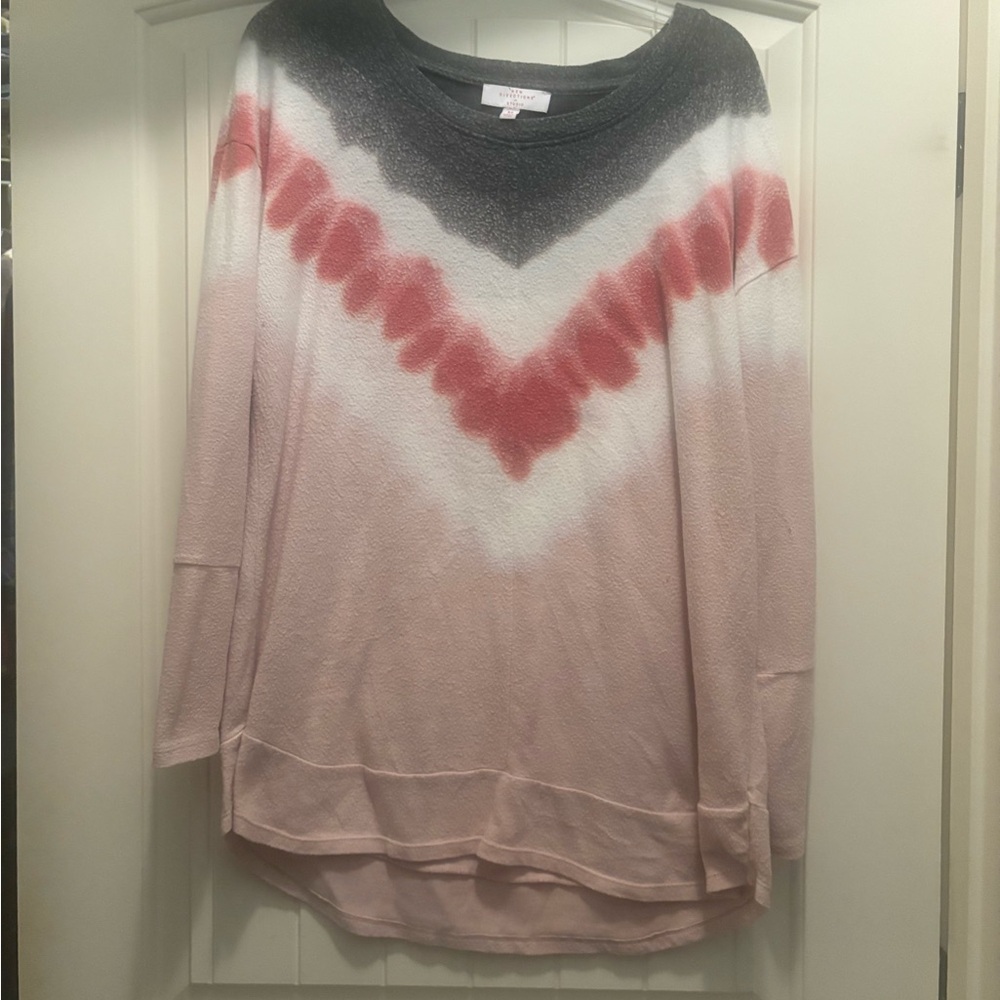 New Directions M Pink and Gray Chevron Sweatshirt